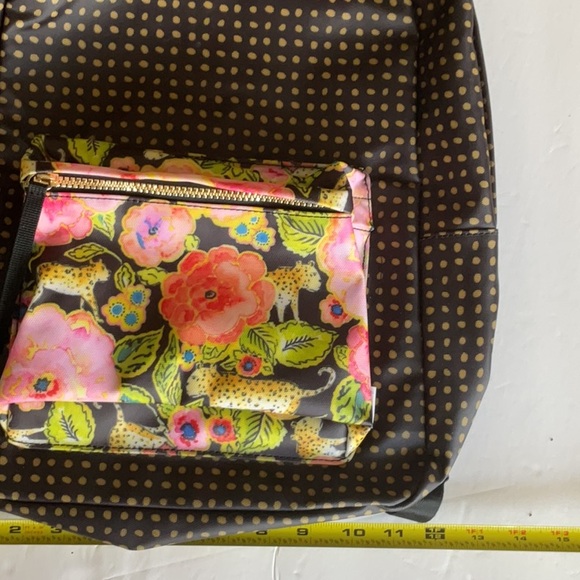 Backpack - Picture 6 of 9